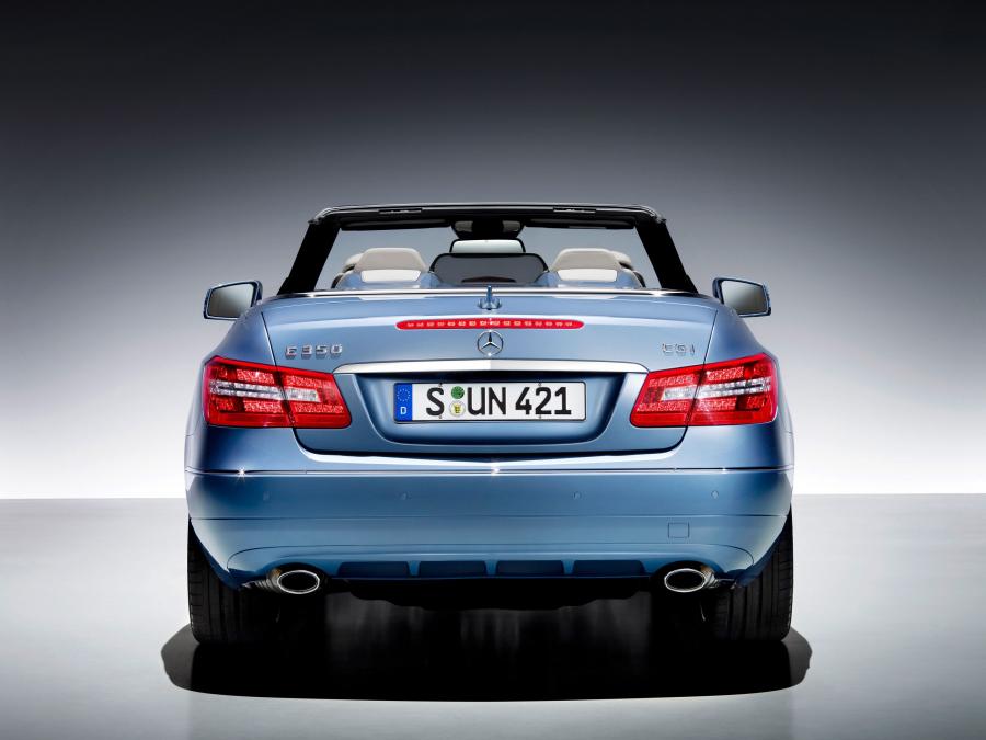  Mercedes-Benz E-Class Cabriolet 2010 года  (фото 6 из 143)